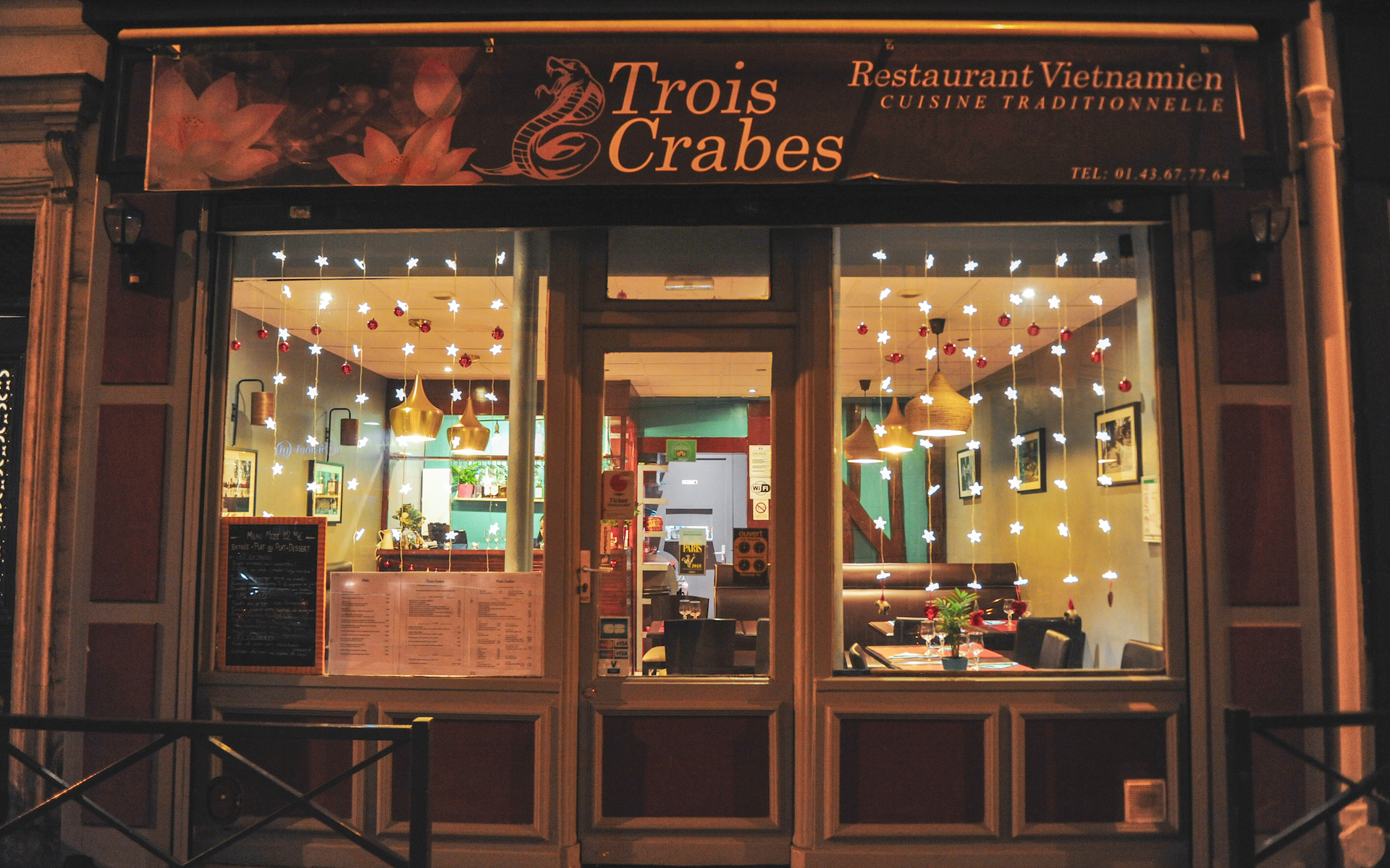 Trois Crabes, Paris